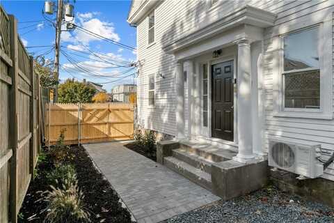 131 Broadway, Newport, RI 02840