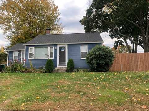 18 Parade Road, Warwick, RI 02886