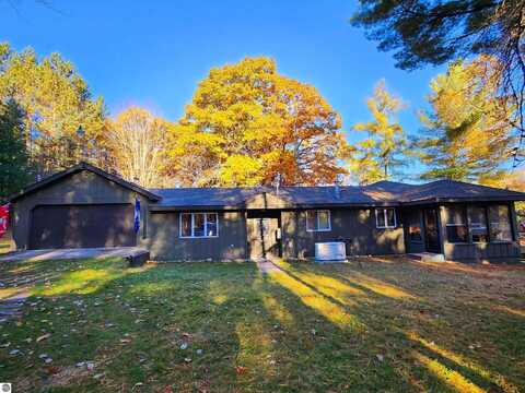 9950 Ski Hill Road, Grayling, MI 49738