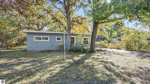 1135 Clinch Street, Traverse City, MI 49686