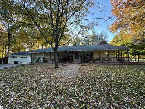 114 E Tawas Lake Road, East Tawas, MI 48730