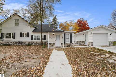 206 W 4th Street, Kalkaska, MI 49646