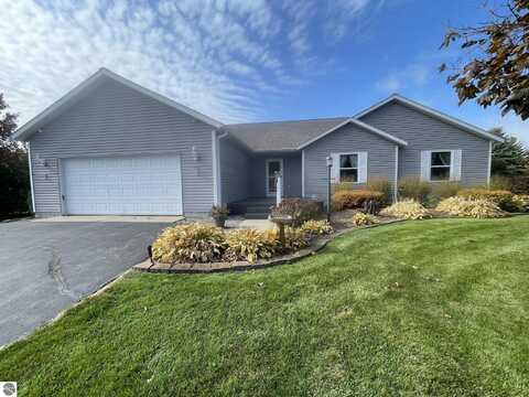 3107 Tamara Circle, Traverse City, MI 49637