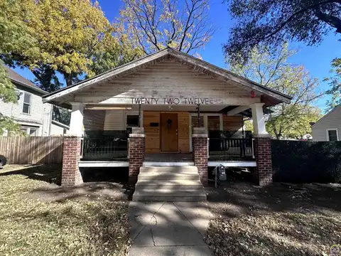 2212 SW Clay ST, Topeka, KS 66611