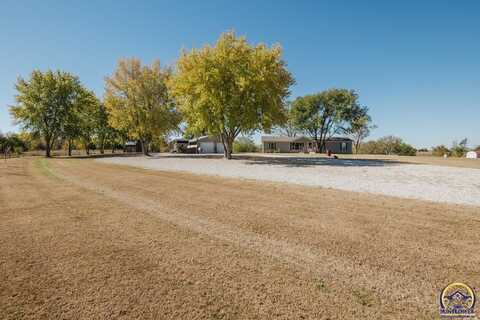 2620 Quail RD, Waverly, KS 66871