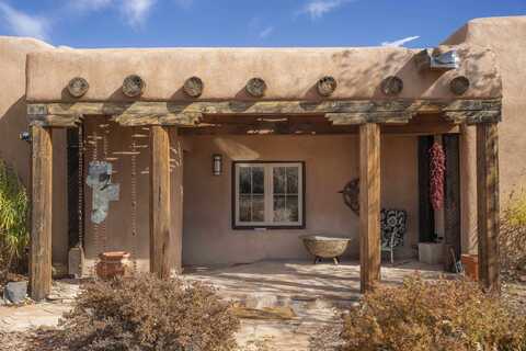 43 Vista Linda Rd, Ranchos de Taos, NM 87557