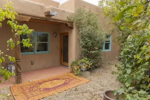 308 S Trapper Road, Taos, NM 87571