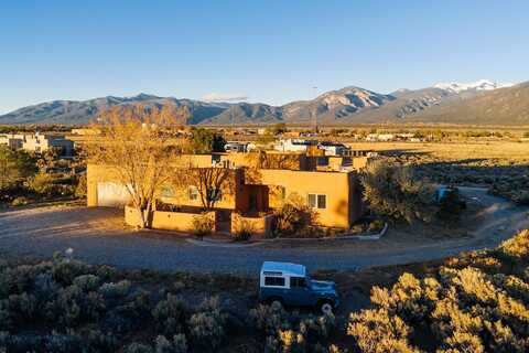 12 Piedra Vista, El Prado, NM 87529