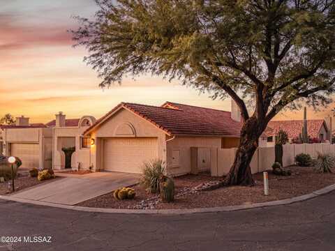 261 E Highcourte Lane, Oro Valley, AZ 85737