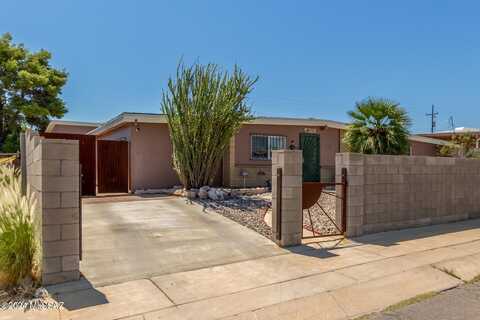 8132 E Victoria Drive, Tucson, AZ 85730