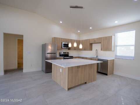 1620 E Hedrick Drive, Tucson, AZ 85719