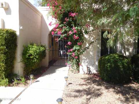 7901 N Casas Carmen, Tucson, AZ 85742