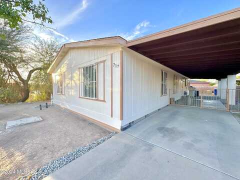 717 E Calle Bayona, Tucson, AZ 85706