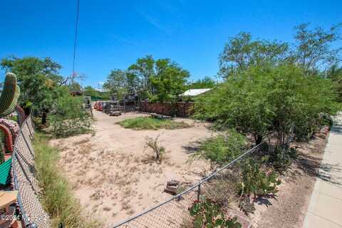 1138 N 13th Avenue, Tucson, AZ 85705