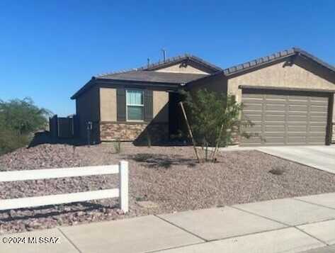 10516 W Washburn Street, Marana, AZ 85653