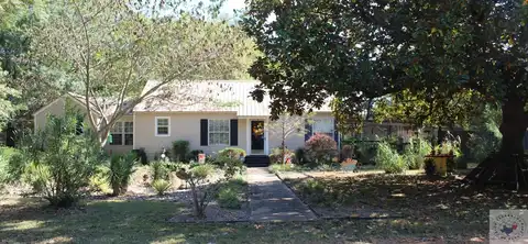 710 Austin St., Maud, TX 75567