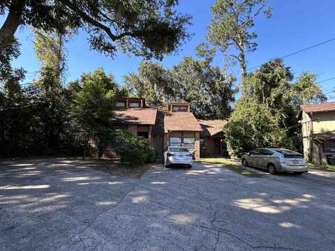 1940 Nekoma Court, Tallahassee, FL 32304