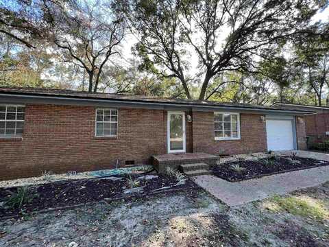 1011 Munson Landing Road, Tallahassee, FL 32305