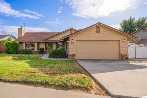 2480 Cimarron Drive, Red Bluff, CA 96080