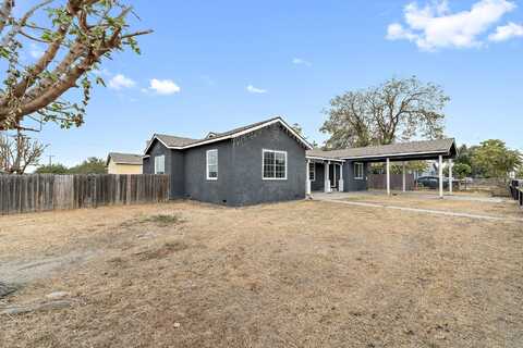 684 W Matheny Avenue, Tulare, CA 93274