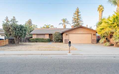 1130 W Mulberry Avenue, Porterville, CA 93257