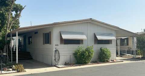 581 N Crawford Avenue, Dinuba, CA 93618