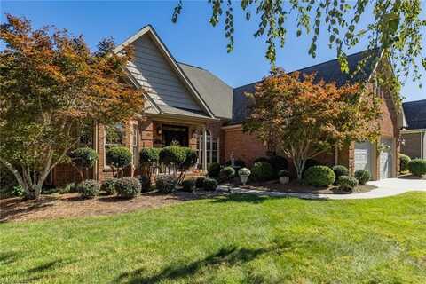 108 Breckenridge Drive, Thomasville, NC 27360