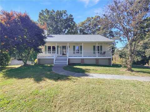 173 Twin Creeks Court, Clemmons, NC 27012