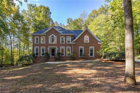 6095 Moores Creek Drive, Summerfield, NC 27358