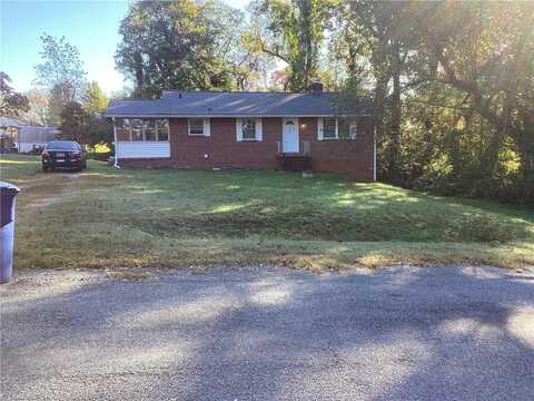 121 Huckabee Circle, Winston Salem, NC 27105