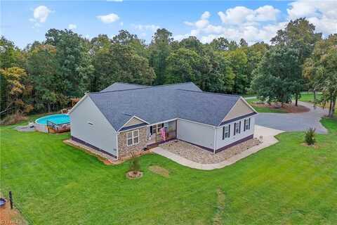 2106 Canaan Church Road, Denton, NC 27239