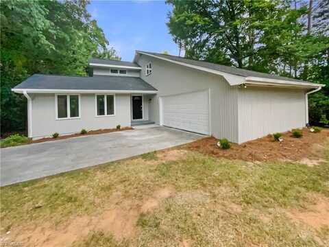 3501 Manoa Road, Pfafftown, NC 27040