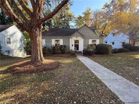 216 Carolina Circle, Winston Salem, NC 27104