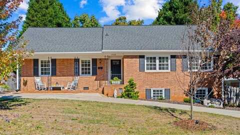 2904 New Hanover Drive, Greensboro, NC 27408