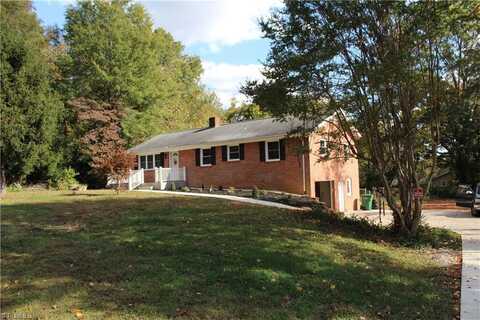 5910 Yadkinville Road, Pfafftown, NC 27040