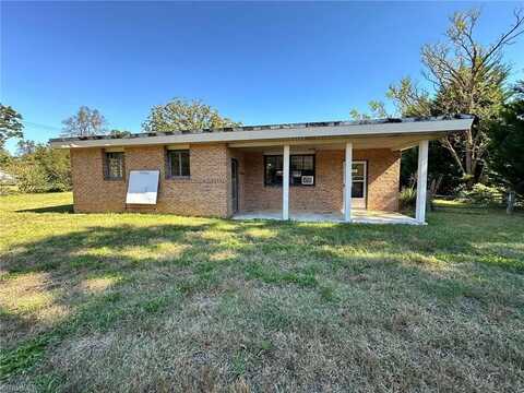 3043 US Highway 158, Yanceyville, NC 27379