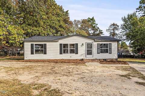 54 Tryon Court W, Spring Lake, NC 28390