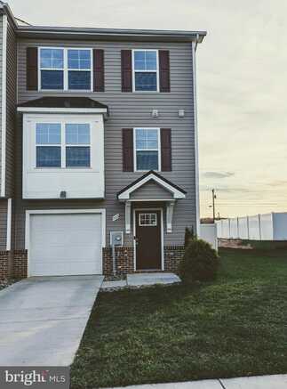 103 CARNES WAY, MARTINSBURG, WV 25403