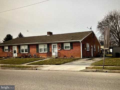 400 MOUL AVENUE, HANOVER, PA 17331