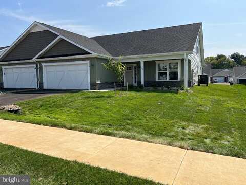 186 DRIPPING SPRING DRIVE, HEDGESVILLE, WV 25427