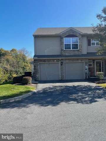 201 WOOLEY HOLLOW COURT, MECHANICSBURG, PA 17055