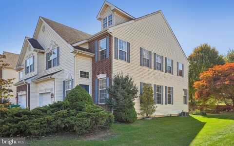 5627 SPRING RIDGE DRIVE W, MACUNGIE, PA 18062