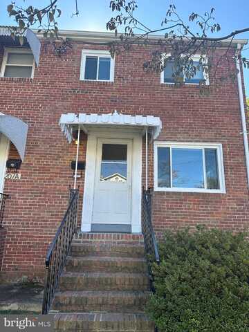 207 SPRING STREET E, ALEXANDRIA, VA 22301