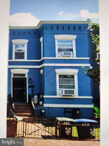 919 F STREET NE, WASHINGTON, DC 20002