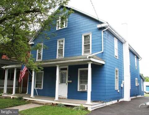 322 S BROAD STREET, LITITZ, PA 17543