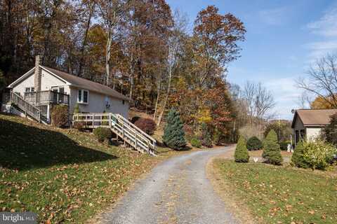 30 SUNSET LN, CATAWISSA, PA 17820