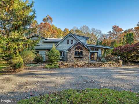 181 S CAT TAIL DRIVE, BERKELEY SPRINGS, WV 25411