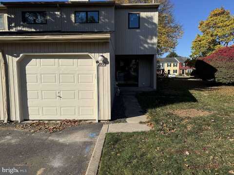 2000 CHIPPEWA RIDGE, AMBLER, PA 19002