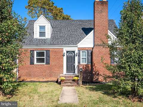 11 W 5TH STREET, FRONT ROYAL, VA 22630