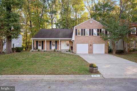 6742 SURREYWOOD LANE, BETHESDA, MD 20817